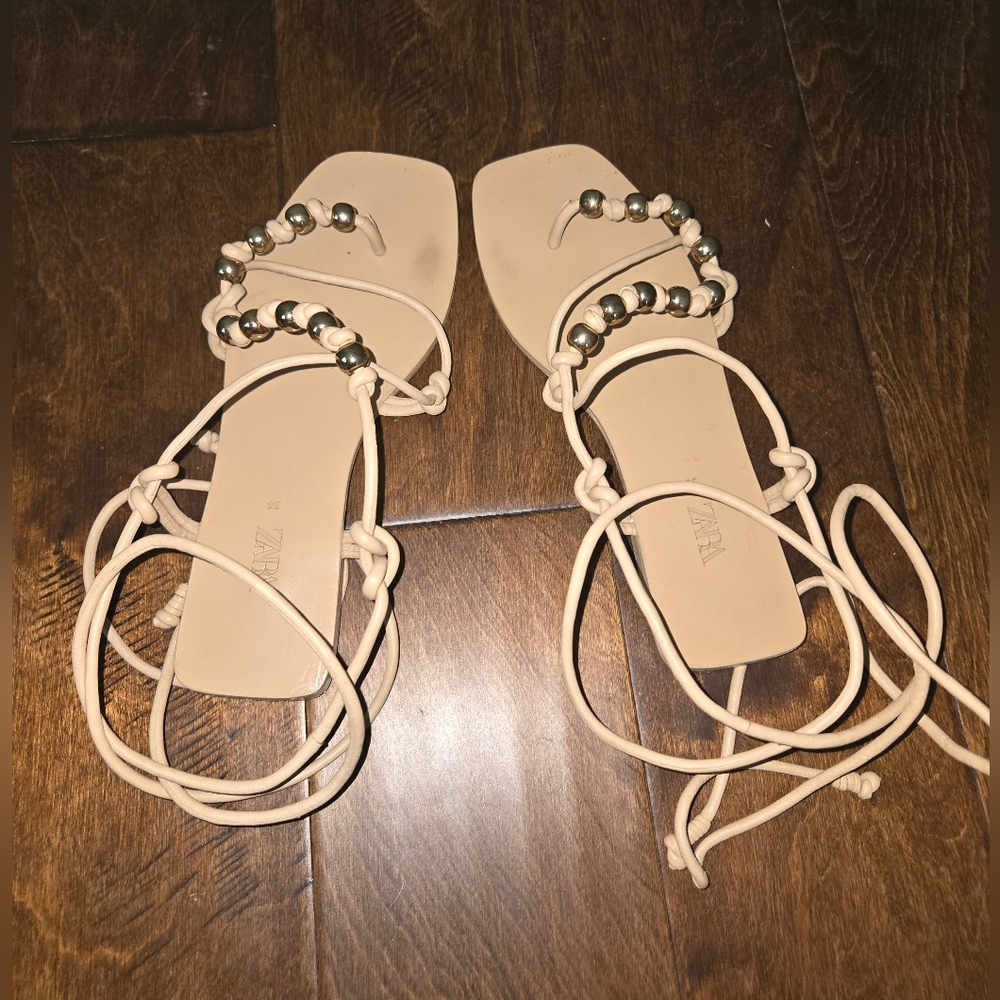🌟EUC ZARA SANDALS cream / neutral SIZE 36 FITS LIKE A 7